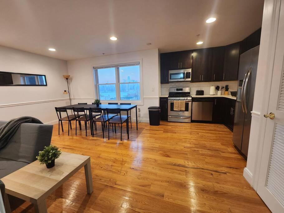 Luxurious 2 Bed ! Mins To Nyc! Apartment Union City Exterior photo
